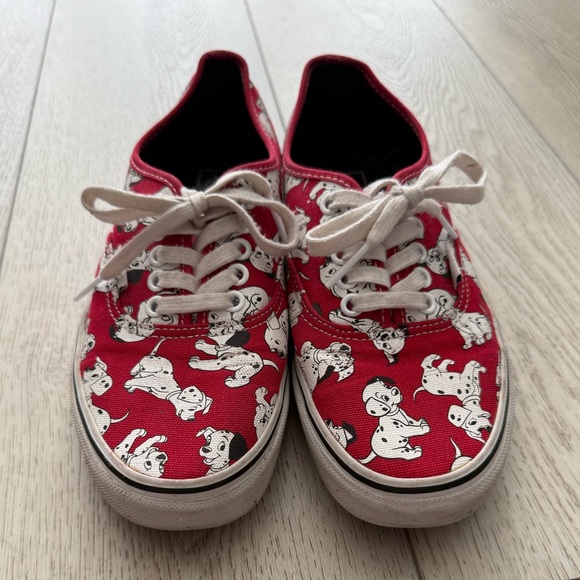 Vans X Disney 101 Dalmatians Authentic Low-Top Sneakers 6.5M / 8W - Picture 2 of 7